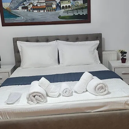 Xheison Apartment Berat
