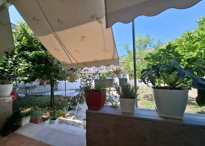 Xheison Appartamento Berat